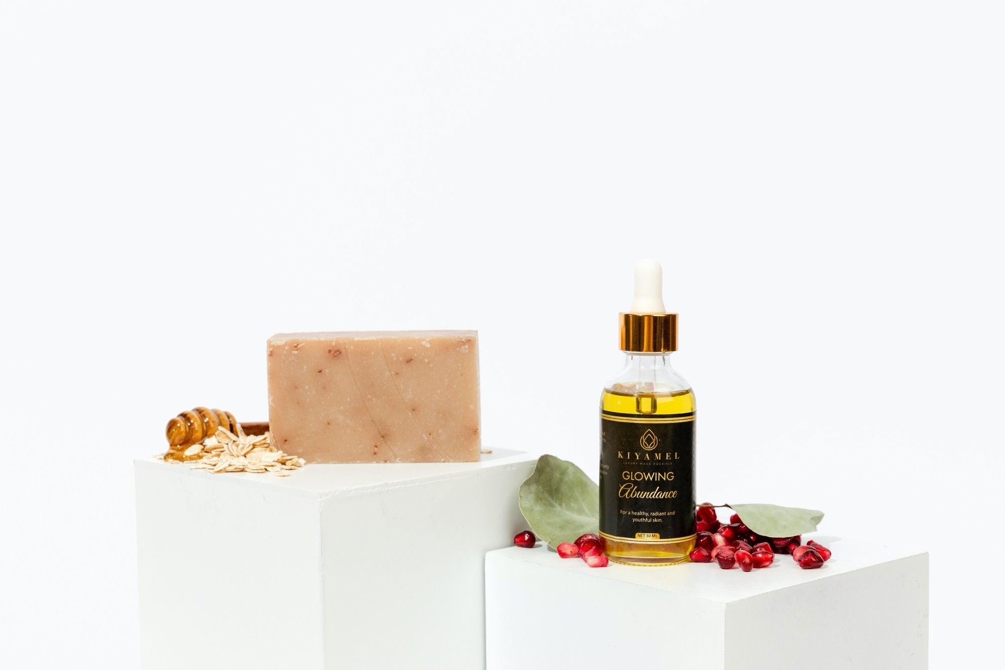 Glowing Abundance Kit with Honey & Milk Soap | Kiyamel